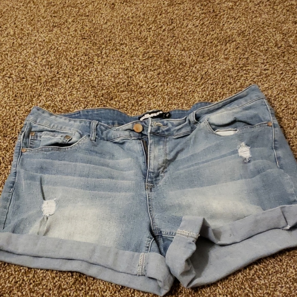 Dollhouse denim shorts